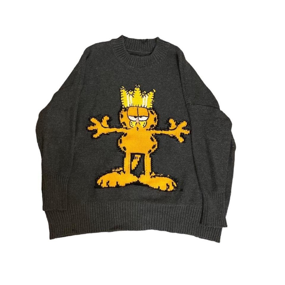 oversized Garfield knit sweater